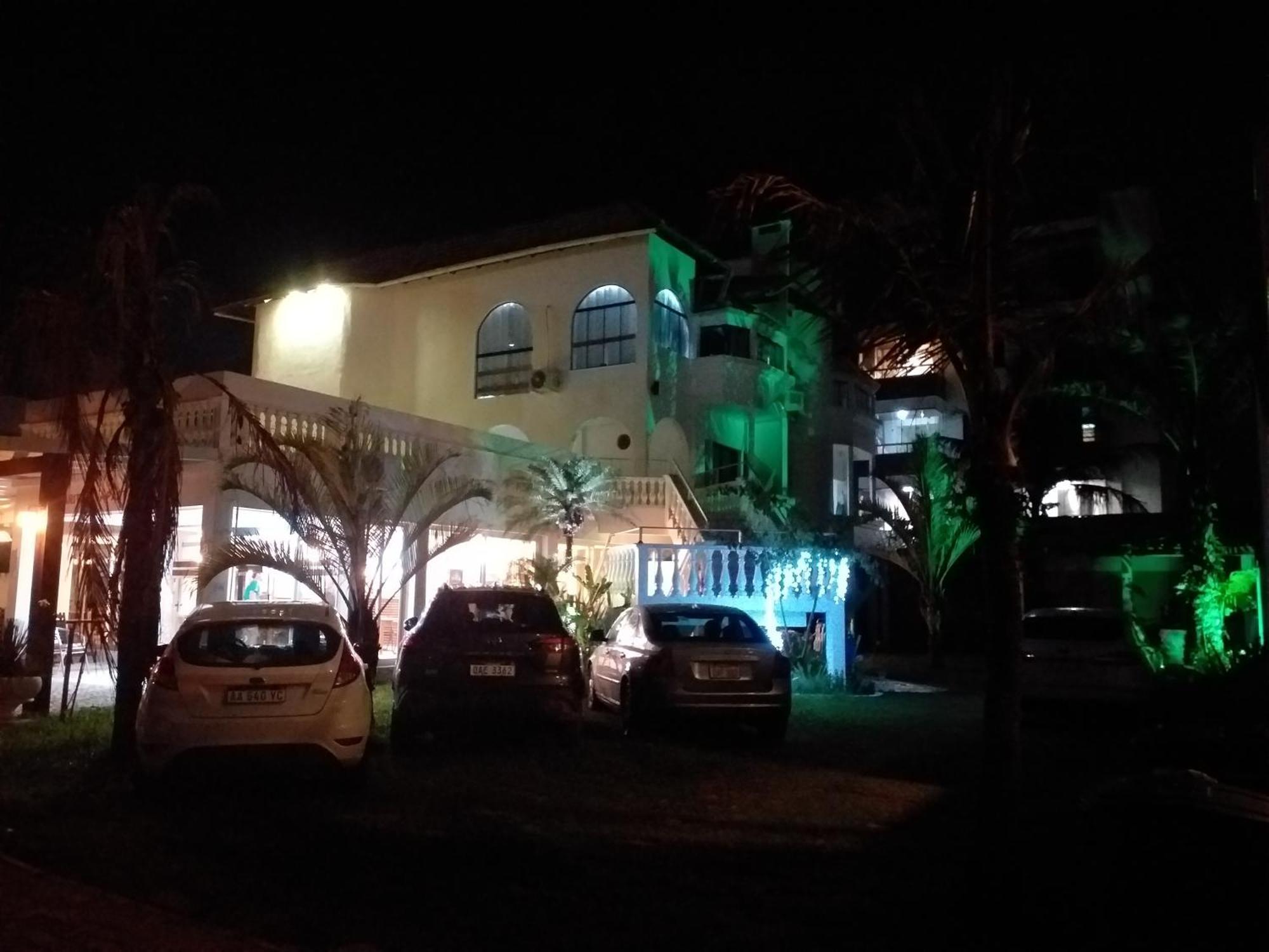 Czaritza Apart Hotel 봄비나스 외부 사진
